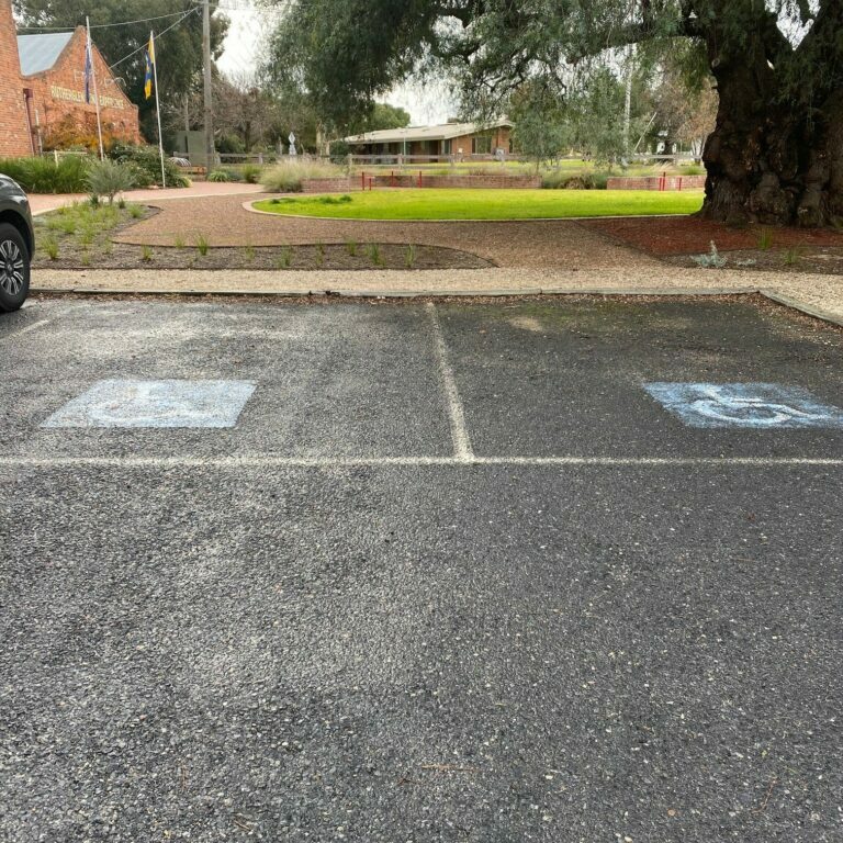 RVIC Accessible Carpark Accessible car spots outside Rutherglen Visitor Informatio Centre.